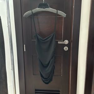 Black bodycon dress